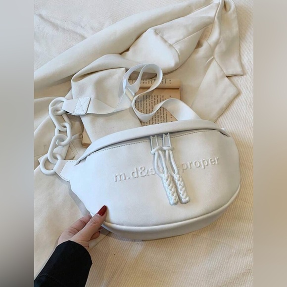 New Crossbody Bag, Fanny Pack - Picture 6 of 6